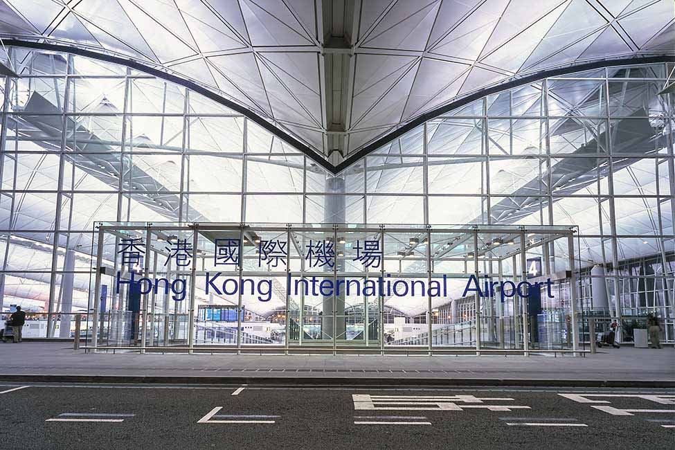 Resultado de imagem para hong kong airport