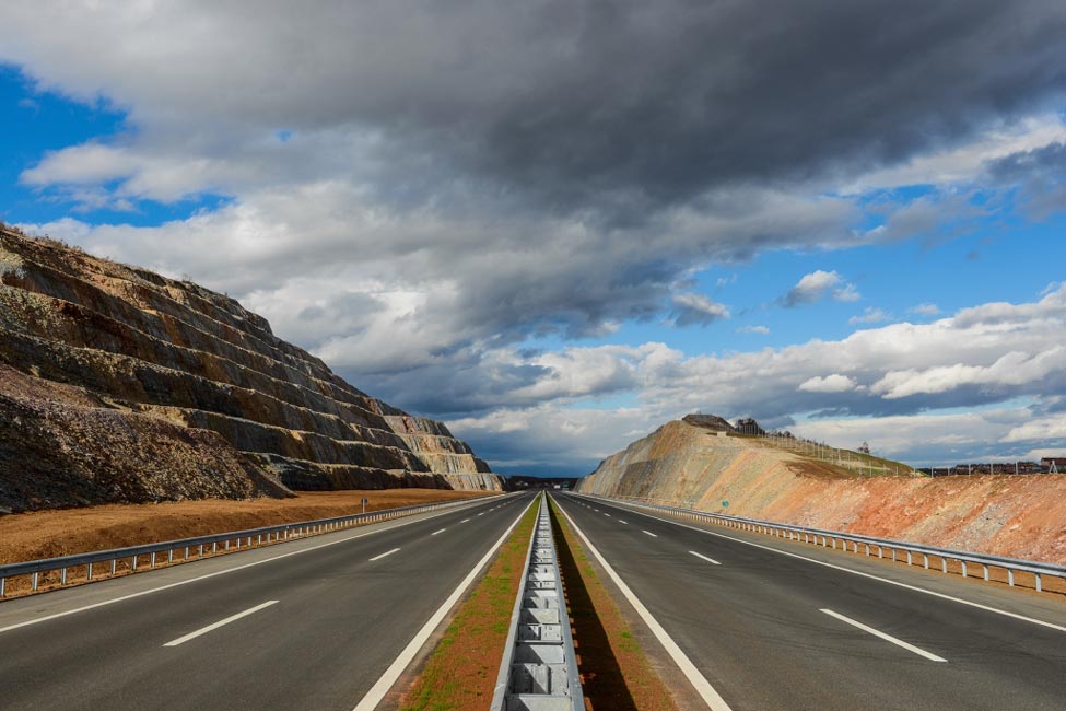 Image of Bechtel Enka opens first section of Pristina-Skopje motorway