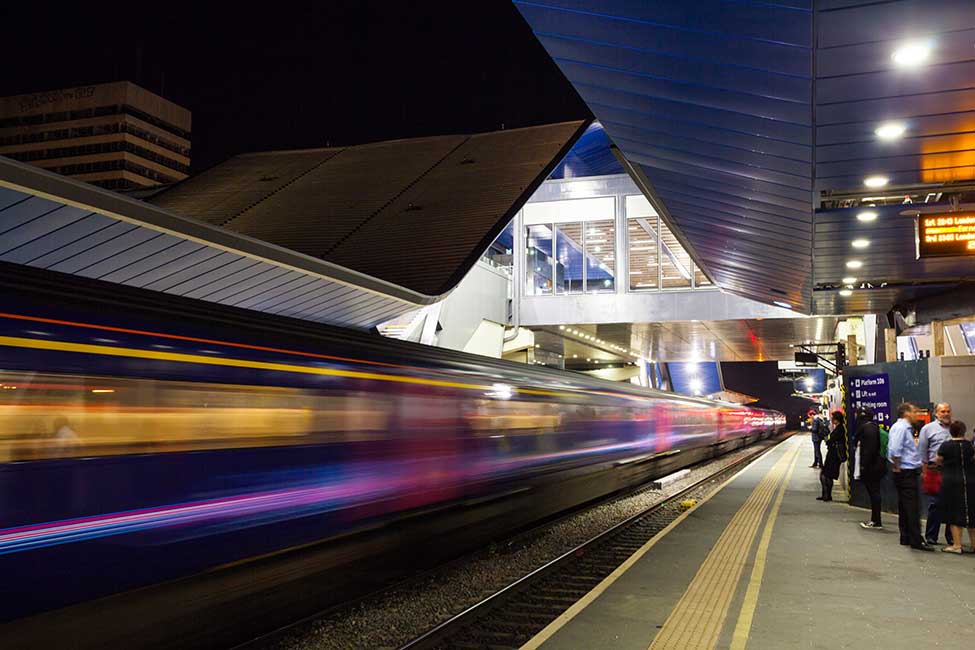 A train passes through Reading Station