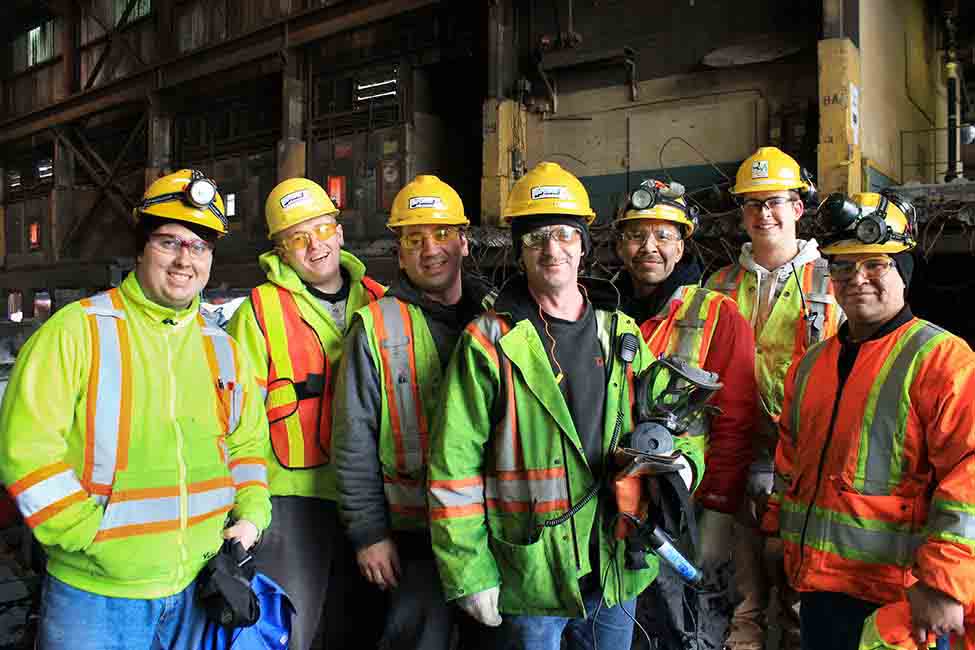 Thanks to the effort of more than 2,000 personnel, the smelter produced first aluminum in 2015